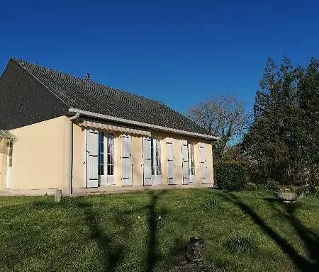 Campagne Proche Bayeux Et Plages Du Debarquement.