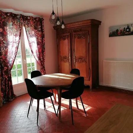 בית נופש Campagne Proche Bayeux Et Plages Du Debarquement. *